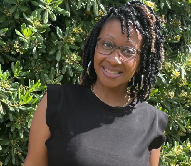 Ashley Maxim - The Lord Never Left Me